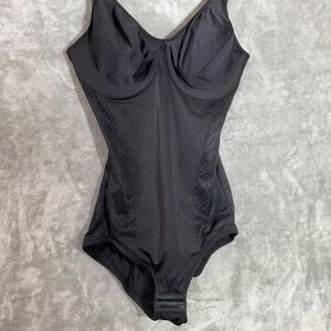 Bali Shapewear Bodysuit Shaper 36D 1009 Minimizer Bra Black